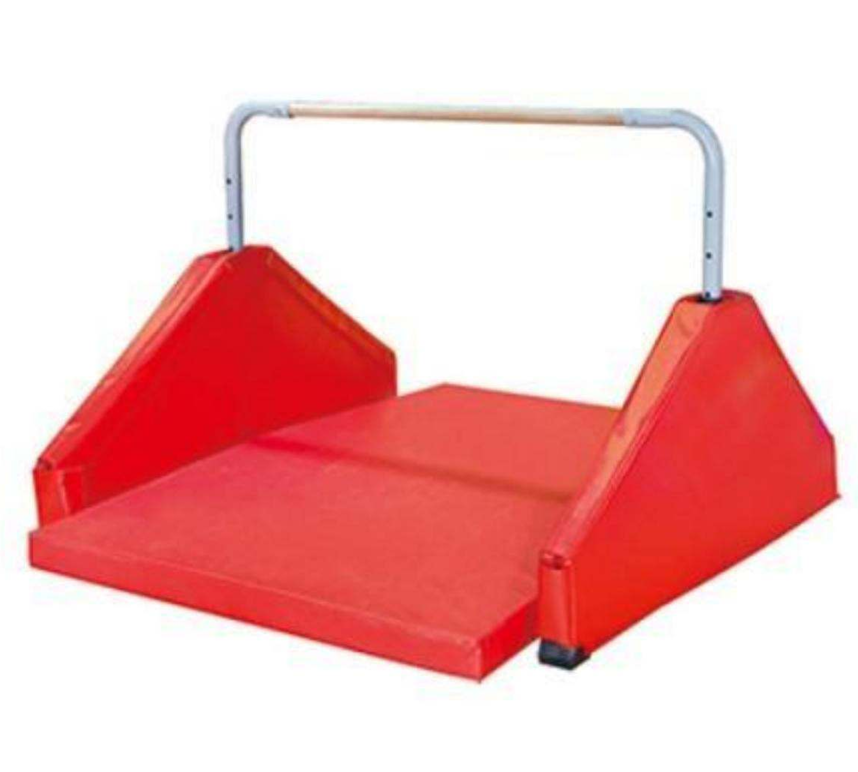 Kids' horizontal bar and protection mat