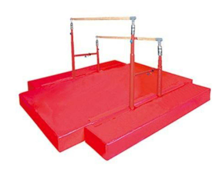 Children's horizontal bar and protective pads